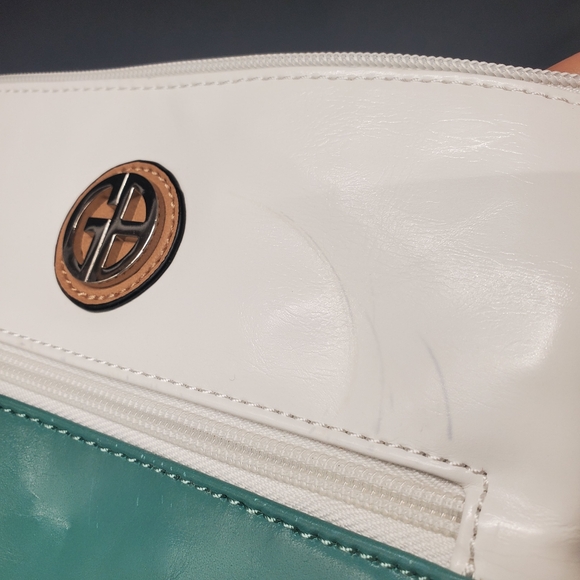 Giani Bernini Glazed Leather Crossbody Bag - Picture 12 of 12